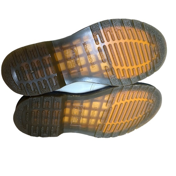 Dr Martens 2976 White Leather Chelsea Boots - Picture 6 of 6